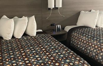 Room, 2 Queen Beds, Non Smoking (Dog Friendly)