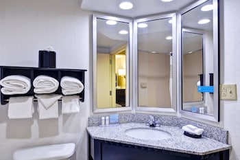 Room, 2 Queen Beds, Non Smoking, Bay View