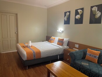 Queen, Accessible Room