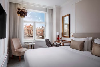 Superior Room, Canal View