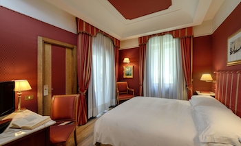 Classic Room, 1 King Bed