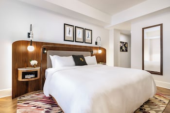 Standard Room, 1 King Bed (Guestroom)