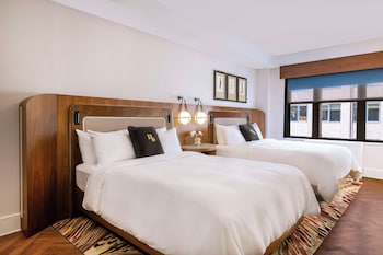 Deluxe Studio, 2 Double Beds