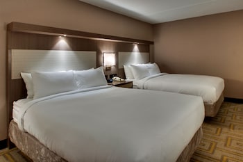 Suite, 2 Queen Beds