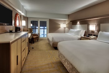 Suite, 2 Queen Beds