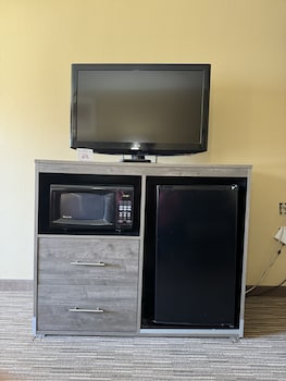 Standard Room, 1 Queen Bed, Accessible, Non Smoking