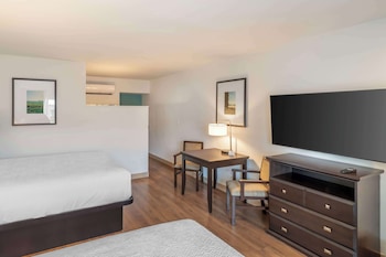 Standard Room, 2 Queen Beds, Accessible, Non Smoking