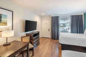 Standard Room, 2 Queen Beds, Accessible, Non Smoking
