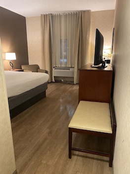 Room, 1 King Bed, Accessible