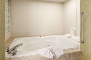 Executive Suite, 1 King Bed