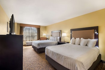 Standard Room, 2 Queen Beds, Non Smoking, Refrigerator & Microwave