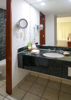 Junior Suite, 1 King Bed, Ocean View