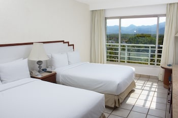 Superior Room, 2 Double Beds, Mountain View