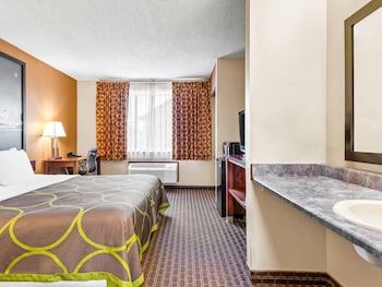 Room, 1 King Bed, Accessible, Non Smoking (Mobility, Roll-In Shower)