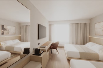 Room, 2 Queen Beds