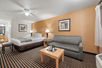 Suite, Multiple Beds, Non Smoking, Refrigerator & Microwave (with Sofabed)