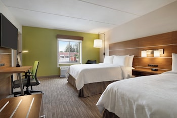Room, 2 Queen Beds, Roll-in Shower (Communications, Mobility Accessible)