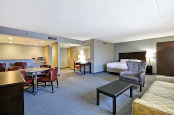 Junior Suite, 1 King Bed with Sofa bed, Accessible (Hearing)