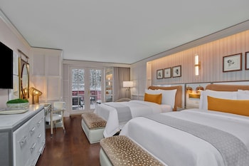 Grand Deluxe Room, 2 Double Beds, Balcony, Mountain View