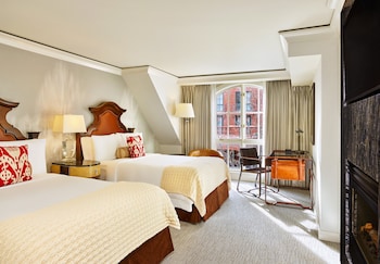 Deluxe Room, 2 Double Beds, Fireplace