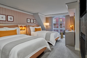 Deluxe Room, 2 Double Beds, Fireplace