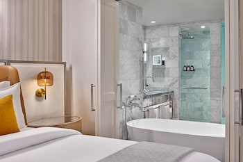 Grand Deluxe Room, 2 Double Beds
