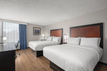 Standard Room, 1 Queen Bed, Mobility Accessible (Communications)
