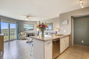 Deluxe Room, Multiple Beds, Ocean View (Signature 2 Bedroom OV Suite)