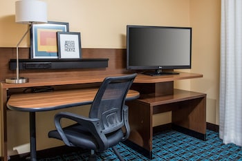 Room, 1 King Bed (Hearing Accessible)