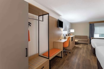Room, 2 Queen Beds, Non Smoking