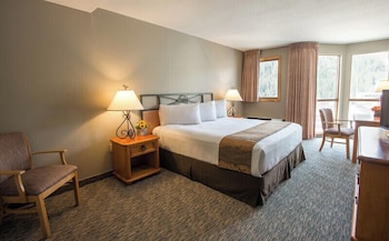 Junior Room, 1 King Bed, Mountain View