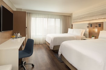 Club Room, 2 Queen Beds