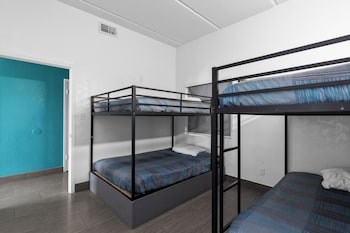 Suite, 2 Queen Beds, Non Smoking