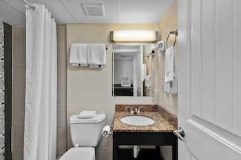 Suite, 1 King Bed, Non Smoking