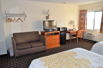 2 Queen Beds, No Elevator, Non-Smoking