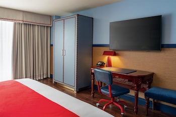 Room, 1 King Bed, Balcony
