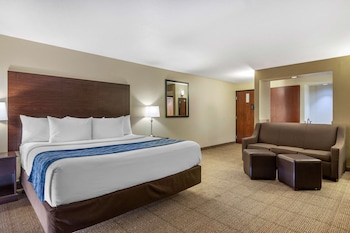 Suite, 1 King Bed, Non Smoking