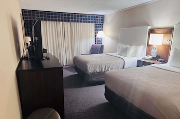 Room, 2 Double Beds, Accessible, Non Smoking (Roll-In Shower)