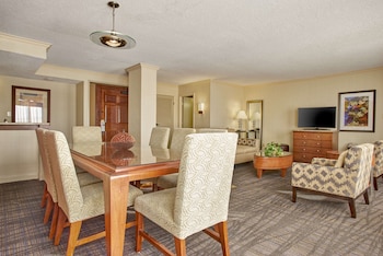 Parlor, King Murphy Bed and Sofa Bed