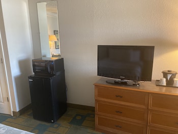 Deluxe Room, 1 King Bed, Non Smoking