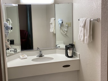 Room, 2 Double Beds, Accessible, Non Smoking (Bathtub)