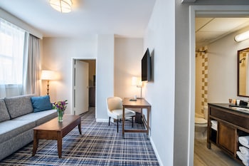 Suite, Multiple Beds