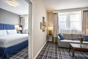 Suite, 1 King Bed