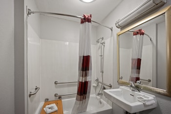 Deluxe Room, 1 King Bed, Accessible, Non Smoking