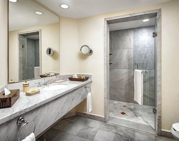 Grand Class Suite