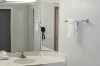 Suite, 1 King Bed, Non Smoking