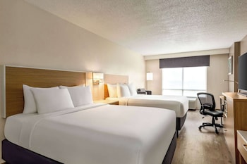 Deluxe Room, 2 Queen Beds