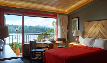 Deluxe Room, 1 Queen Bed, Balcony