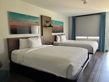 Room, 2 Queen Beds, Non Smoking