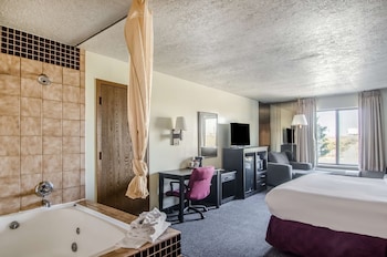 Room, 1 King Bed, Non Smoking, Hot Tub